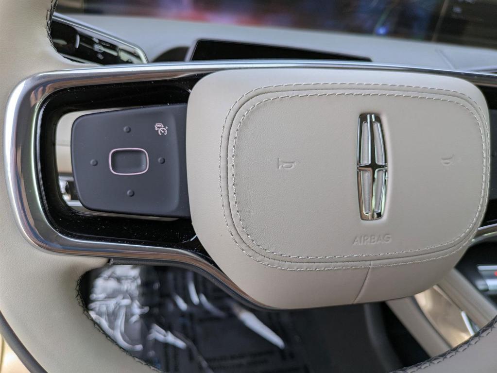 new 2025 Lincoln Nautilus car, priced at $61,415
