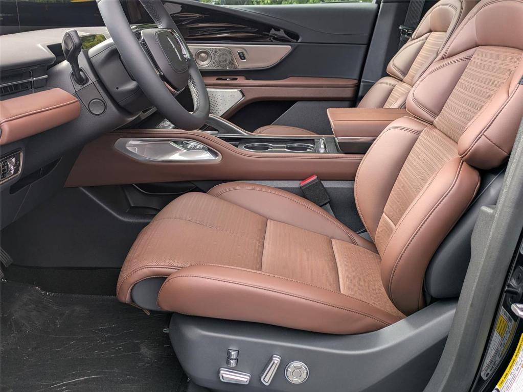 new 2026 Lincoln Nautilus car, priced at $70,128