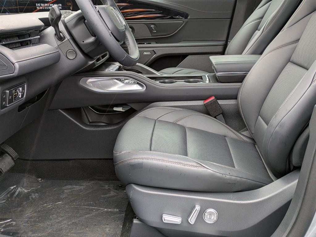 new 2025 Lincoln Nautilus car, priced at $63,415