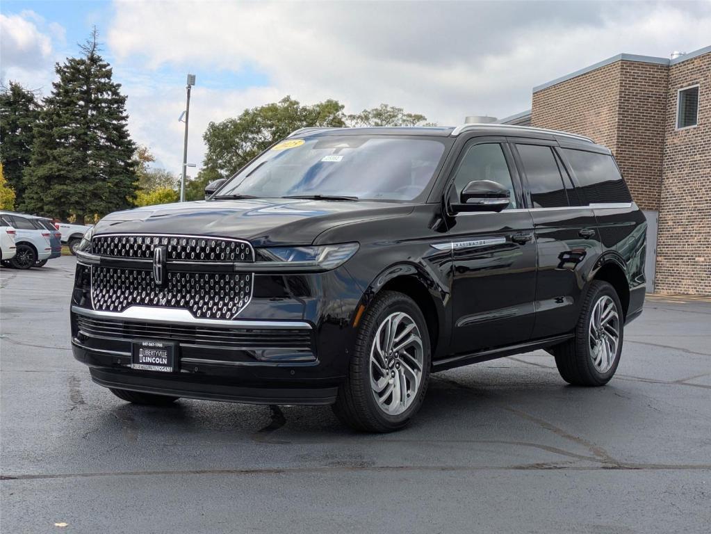 new 2025 Lincoln Navigator car, priced at $99,275