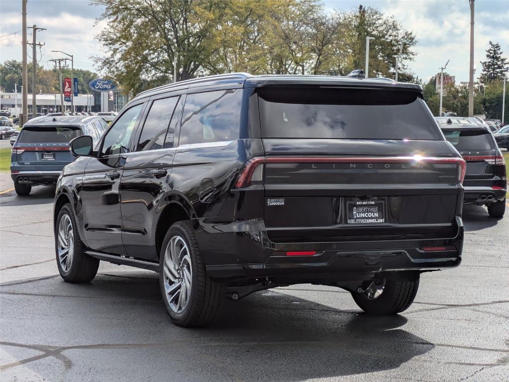 new 2025 Lincoln Navigator car, priced at $99,275