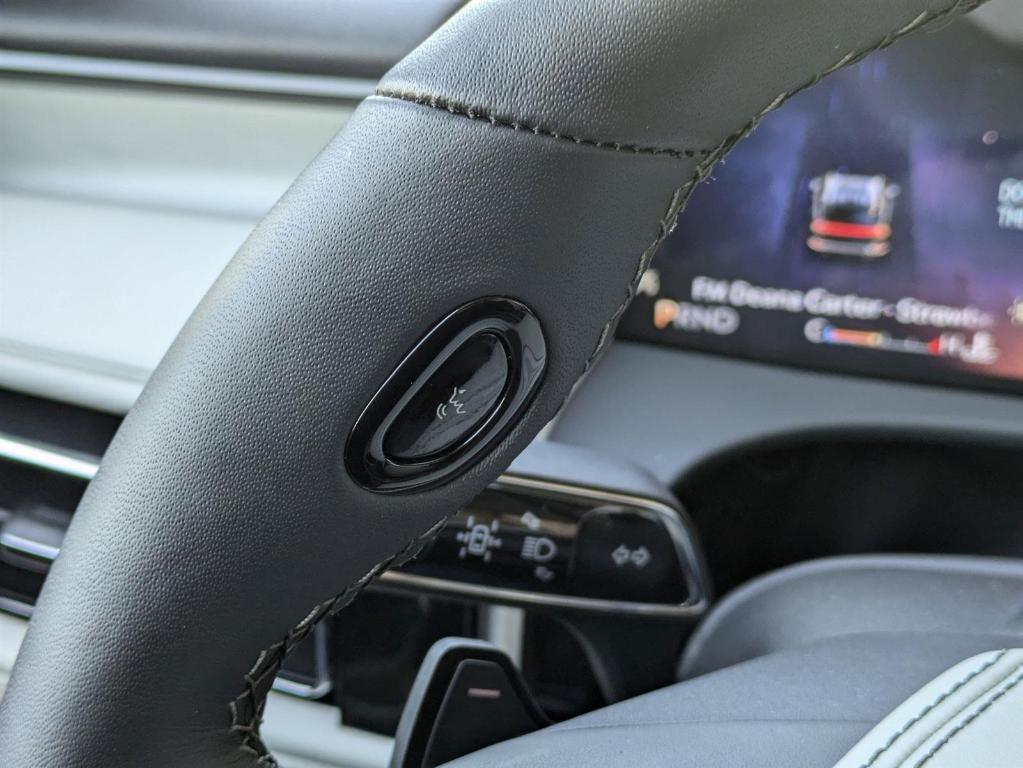 new 2025 Lincoln Aviator car, priced at $72,735