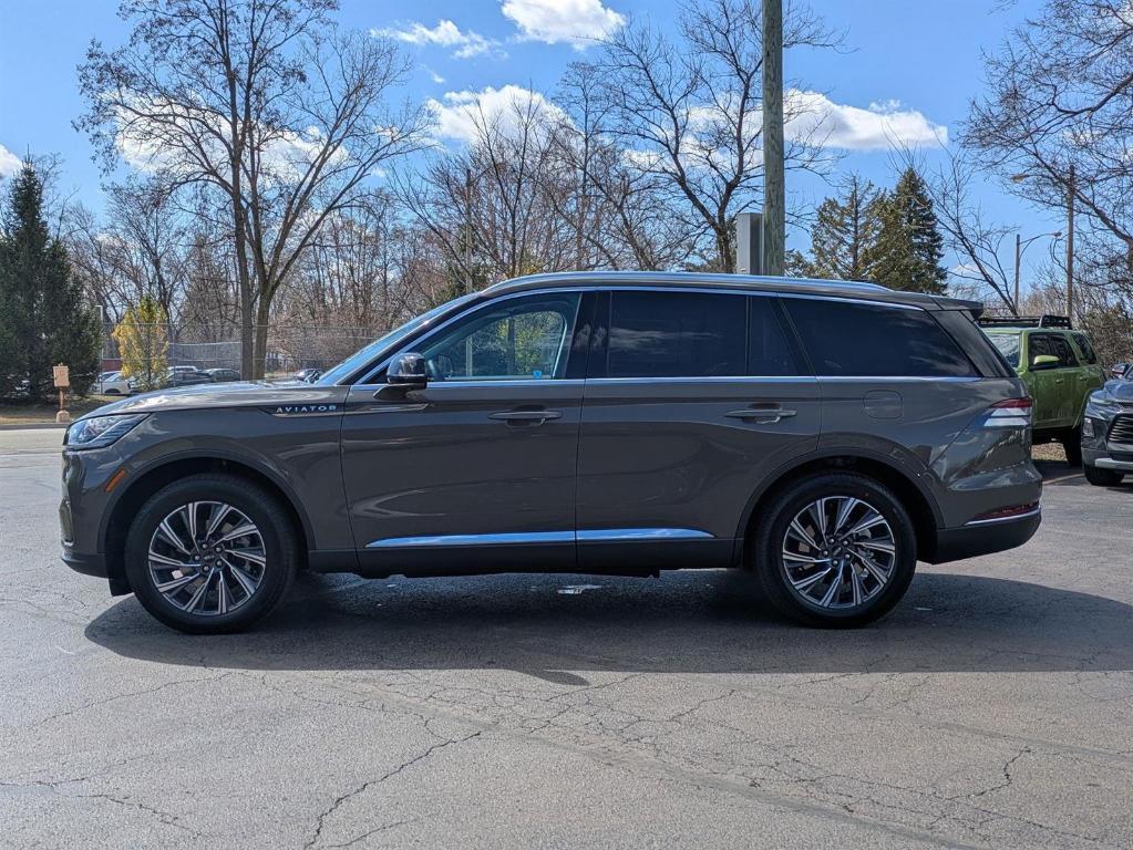 new 2025 Lincoln Aviator car, priced at $63,275