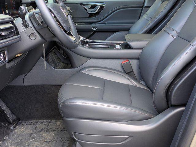 new 2025 Lincoln Aviator car, priced at $62,275