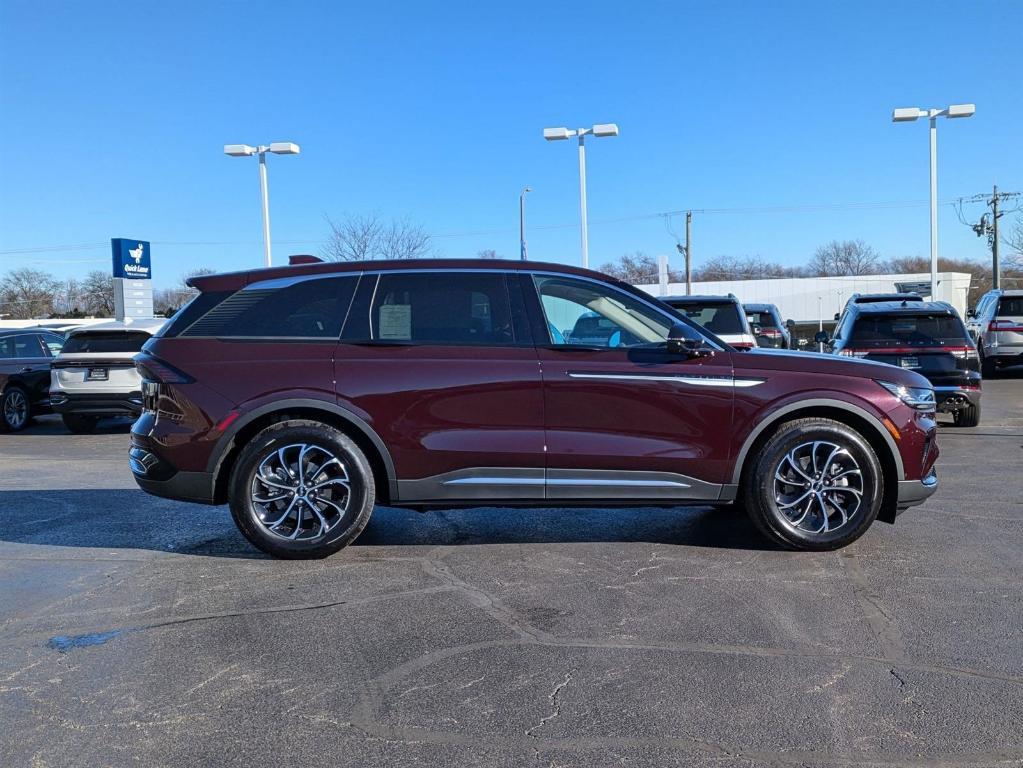 new 2025 Lincoln Nautilus car, priced at $61,165