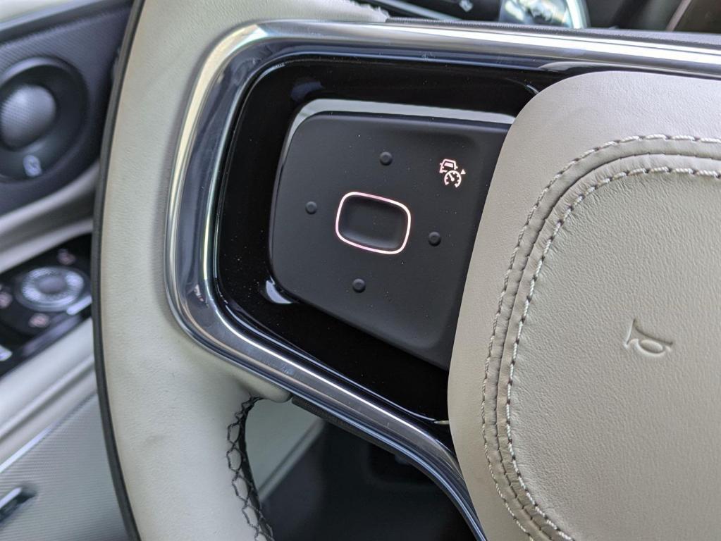new 2025 Lincoln Nautilus car, priced at $61,165