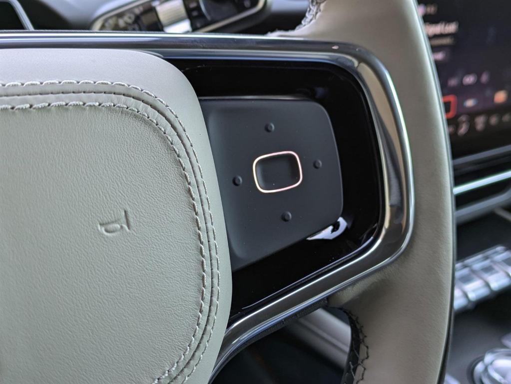 new 2025 Lincoln Nautilus car, priced at $61,165