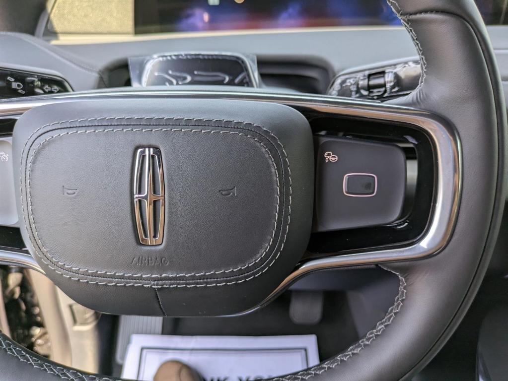new 2025 Lincoln Navigator L car, priced at $108,165
