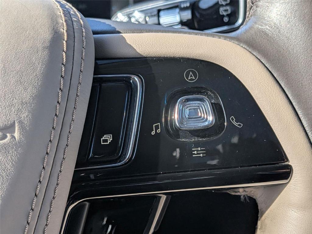 used 2023 Lincoln Aviator car, priced at $41,298