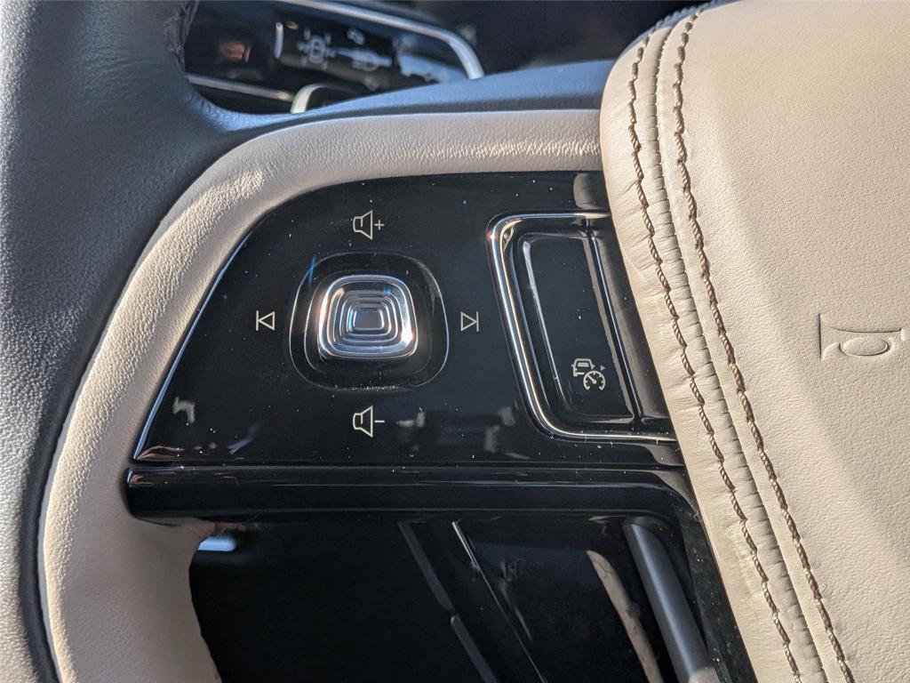 used 2023 Lincoln Aviator car, priced at $41,298