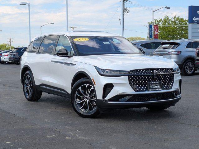 new 2025 Lincoln Nautilus car, priced at $57,249