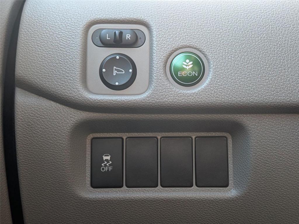 used 2016 Honda Pilot car, priced at $18,145