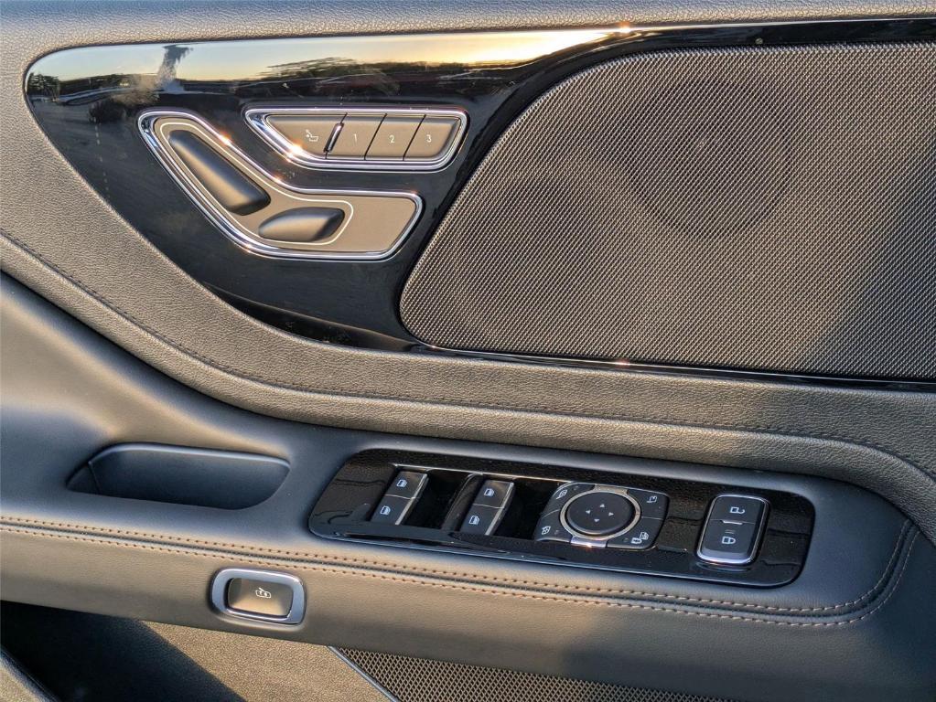 new 2026 Lincoln Aviator car, priced at $62,035