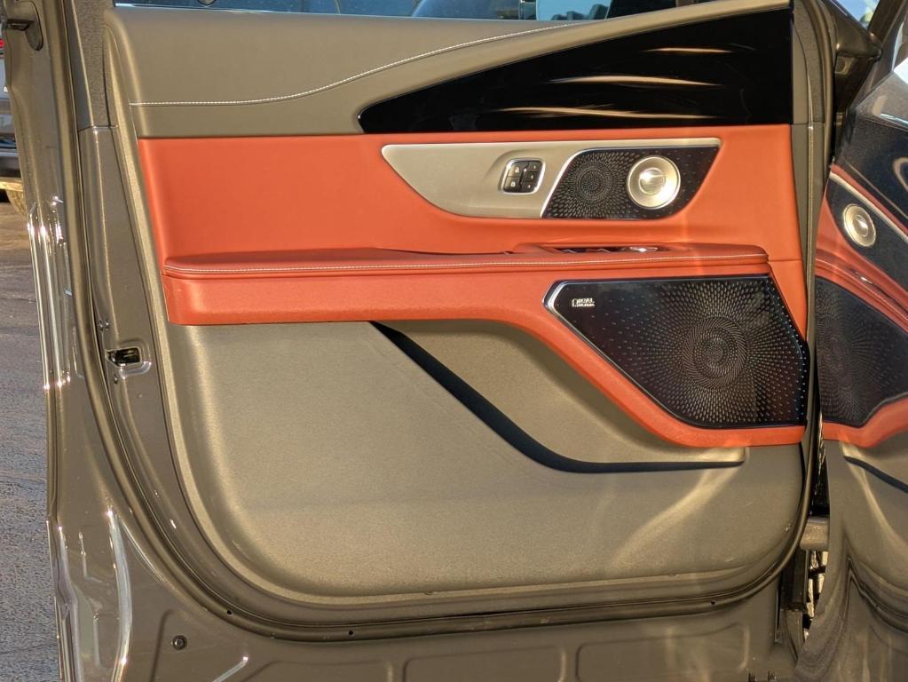 new 2025 Lincoln Nautilus car, priced at $82,435