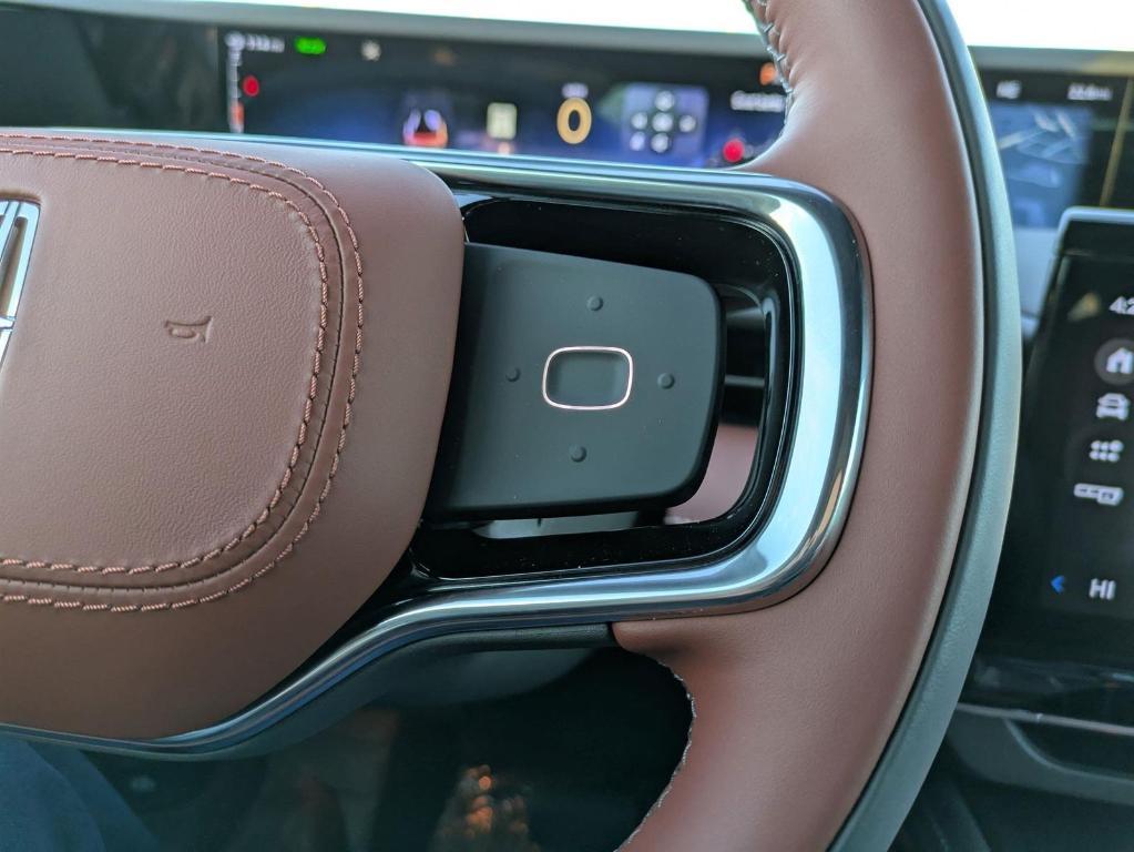 new 2025 Lincoln Nautilus car, priced at $82,435