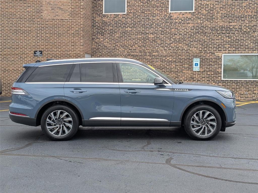 new 2025 Lincoln Aviator car, priced at $65,901