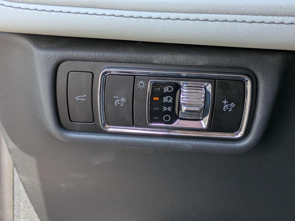 new 2025 Lincoln Aviator car, priced at $82,125