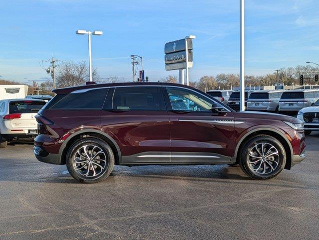 new 2025 Lincoln Nautilus car, priced at $52,607