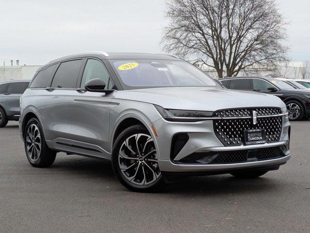 new 2025 Lincoln Nautilus car, priced at $64,350