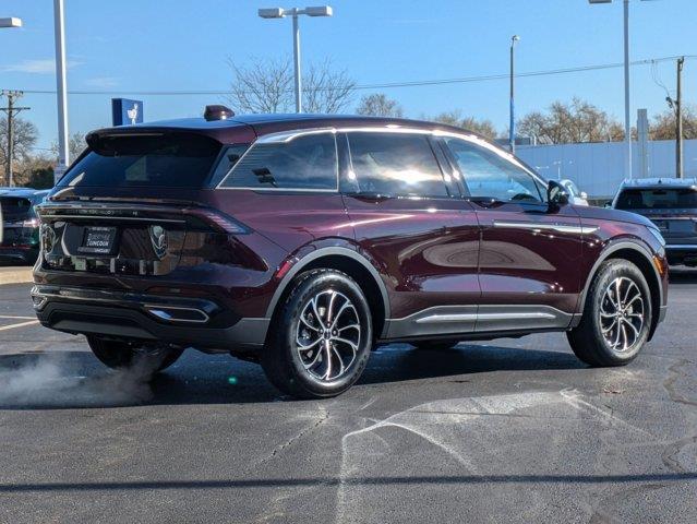 new 2025 Lincoln Nautilus car, priced at $61,565