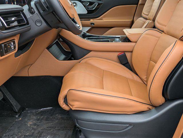 new 2025 Lincoln Aviator car, priced at $87,656