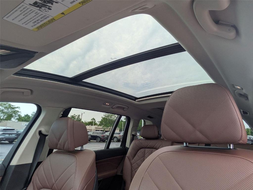 used 2024 BMW X7 car, priced at $59,998