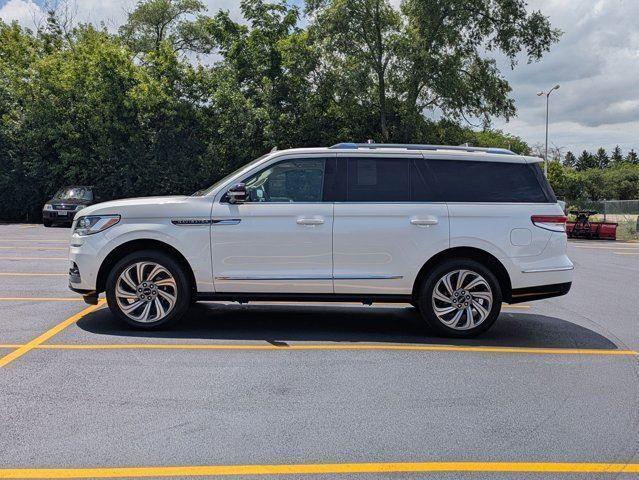 used 2022 Lincoln Navigator car, priced at $51,998