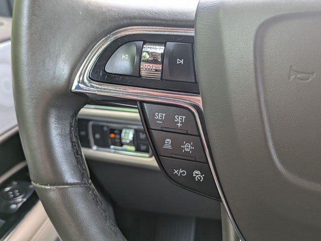 used 2022 Lincoln Navigator car, priced at $51,998