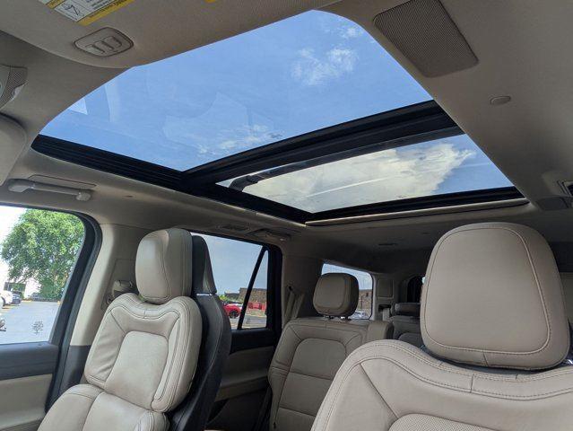 used 2022 Lincoln Navigator car, priced at $51,998
