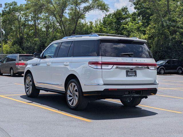 used 2022 Lincoln Navigator car, priced at $51,998