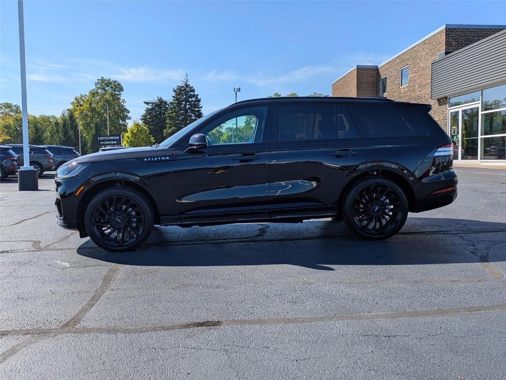 new 2025 Lincoln Aviator car, priced at $80,090