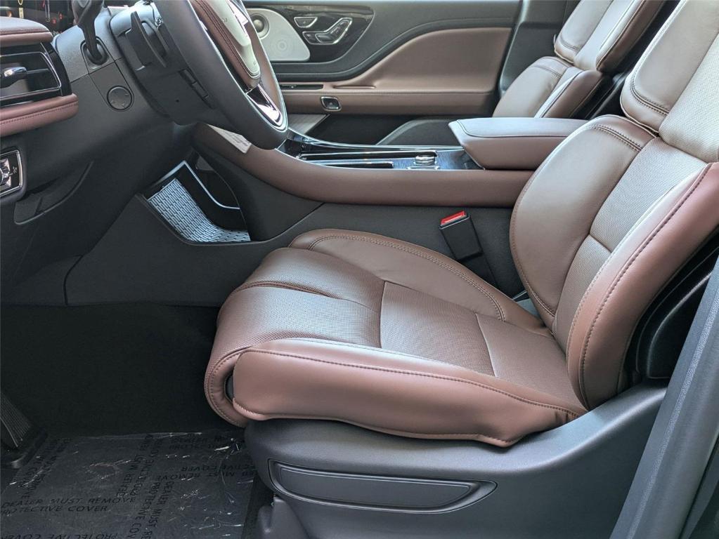 new 2025 Lincoln Aviator car, priced at $80,090