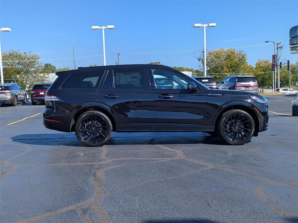new 2025 Lincoln Aviator car, priced at $80,090