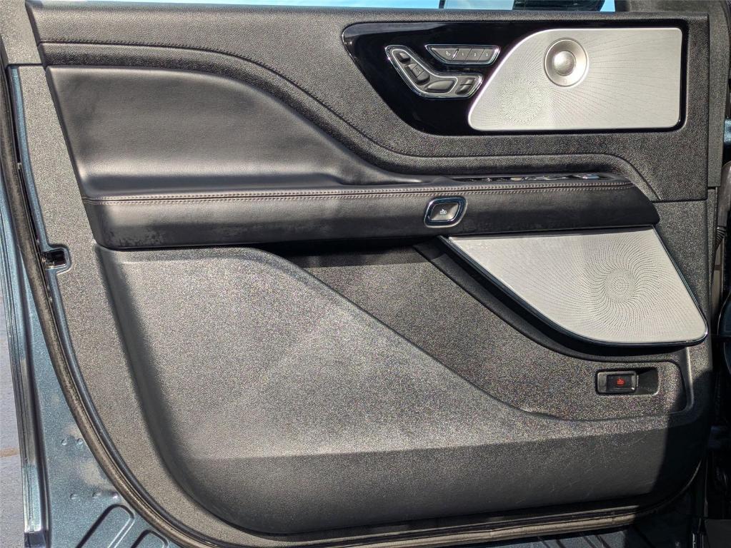 used 2023 Lincoln Aviator car, priced at $46,498