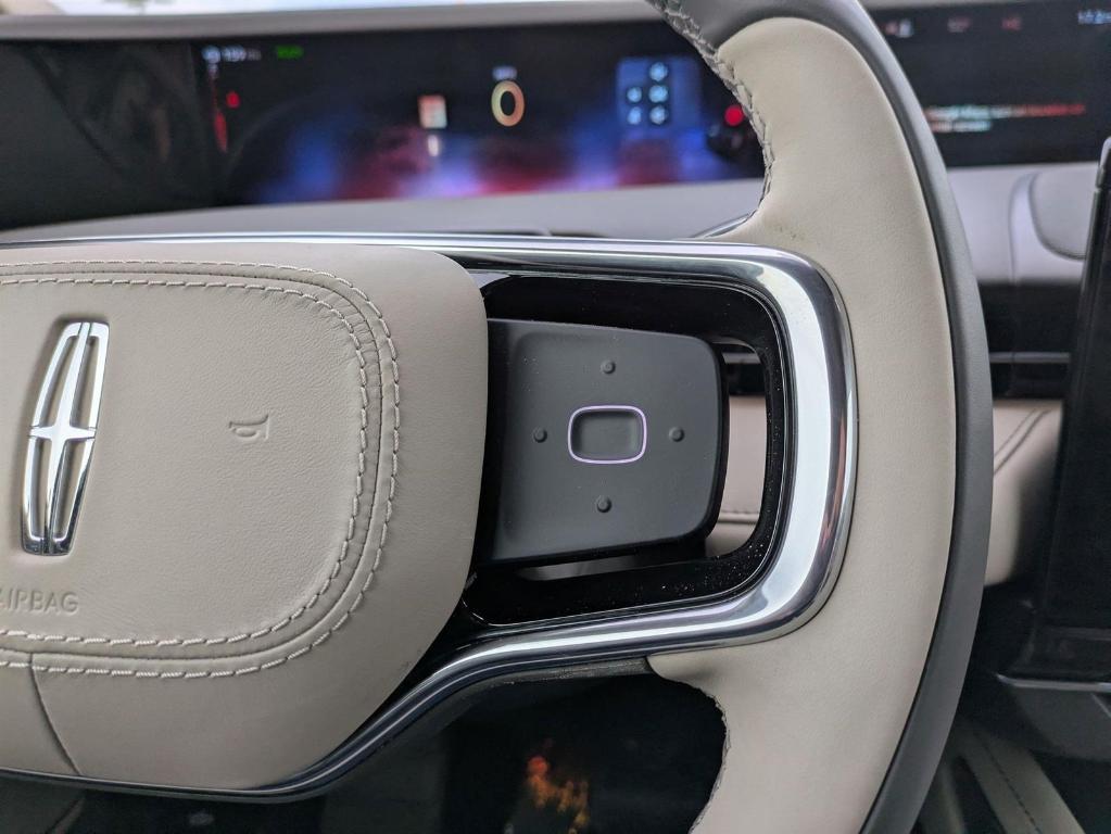 new 2025 Lincoln Nautilus car, priced at $64,705