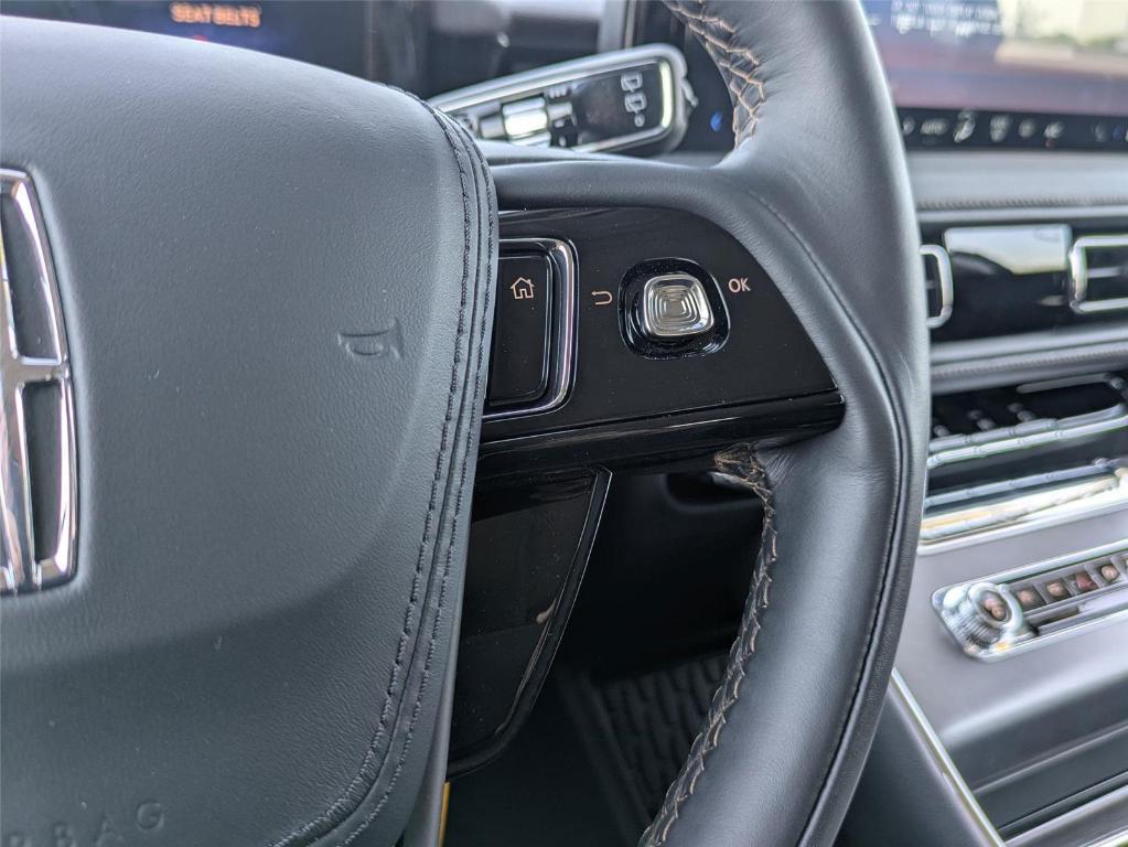 new 2025 Lincoln Aviator car, priced at $65,040