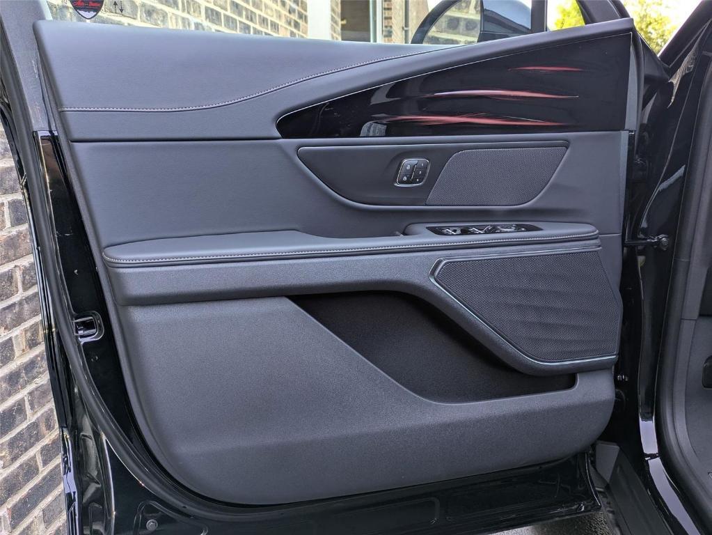 new 2025 Lincoln Nautilus car, priced at $57,535