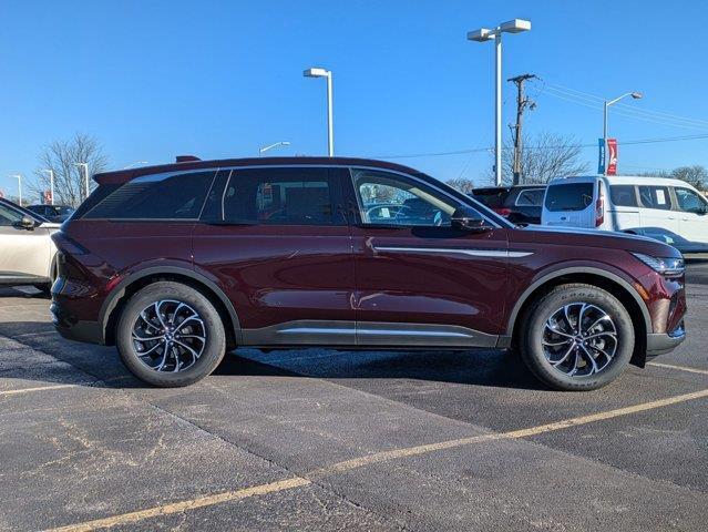 new 2025 Lincoln Nautilus car, priced at $61,665