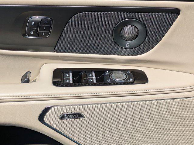 new 2025 Lincoln Nautilus car, priced at $59,830