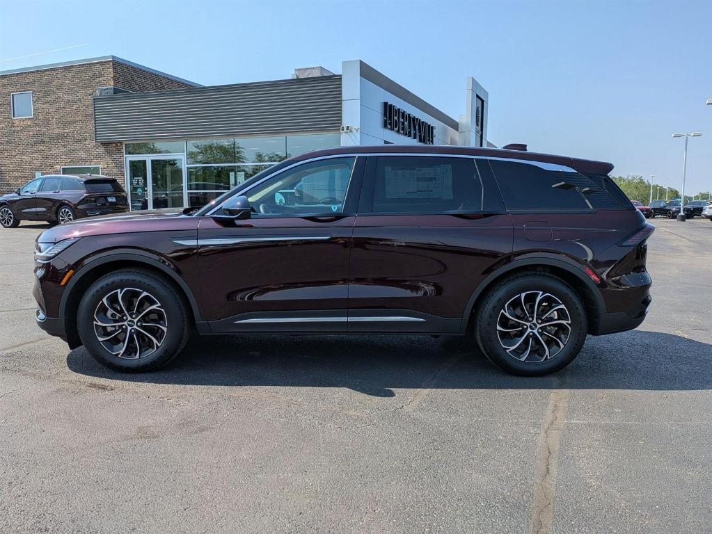 new 2025 Lincoln Nautilus car, priced at $61,065
