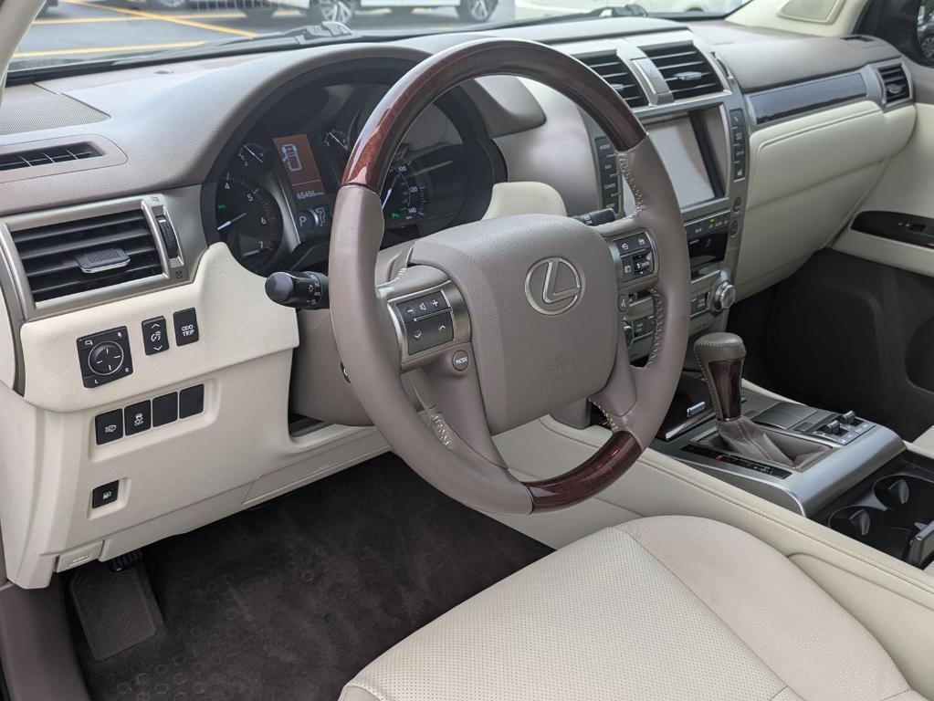 used 2014 Lexus GX 460 car, priced at $27,800