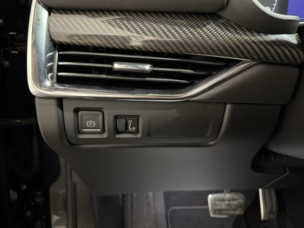 used 2023 Cadillac XT4 car, priced at $30,490