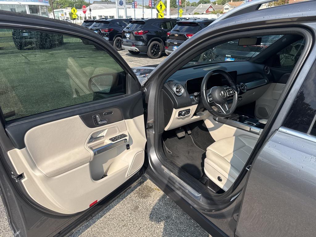 used 2020 Mercedes-Benz GLB 250 car, priced at $21,999
