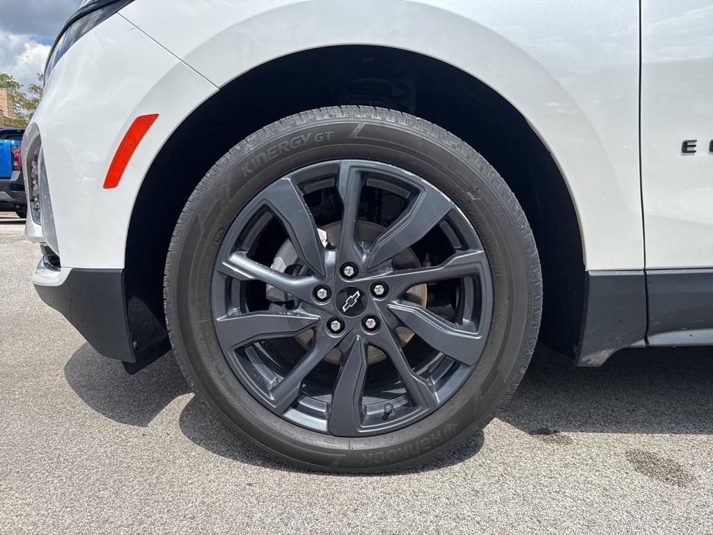 used 2024 Chevrolet Equinox car, priced at $25,465