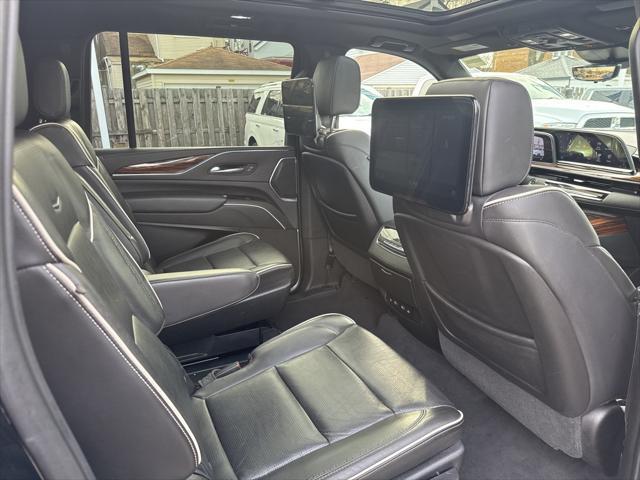 used 2021 Cadillac Escalade ESV car, priced at $60,999