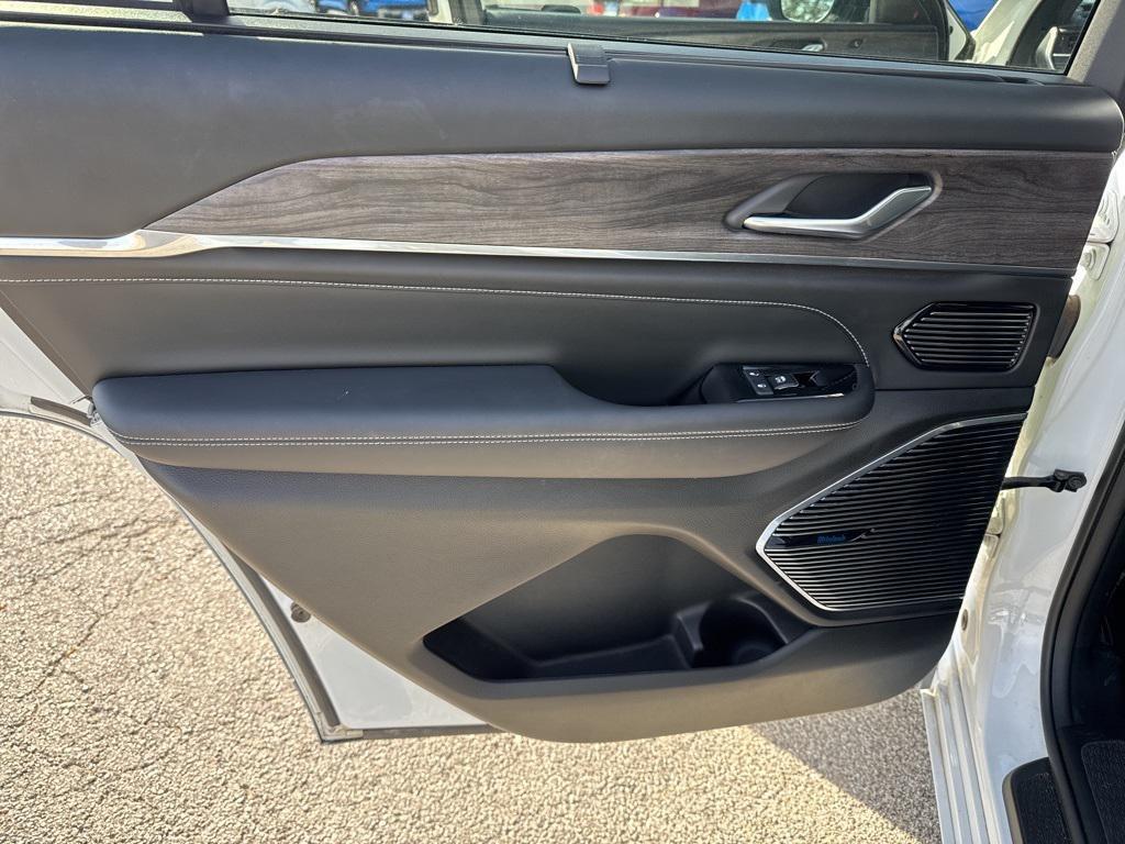 used 2022 Jeep Grand Cherokee L car, priced at $33,990