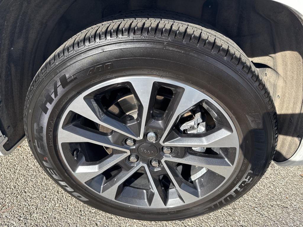 used 2022 Jeep Grand Cherokee L car, priced at $33,990