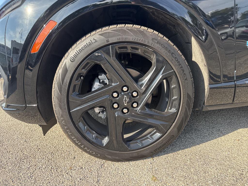 used 2025 Chevrolet Equinox EV car, priced at $30,490