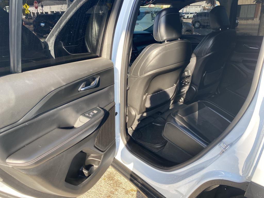 used 2024 Jeep Grand Cherokee car, priced at $28,490