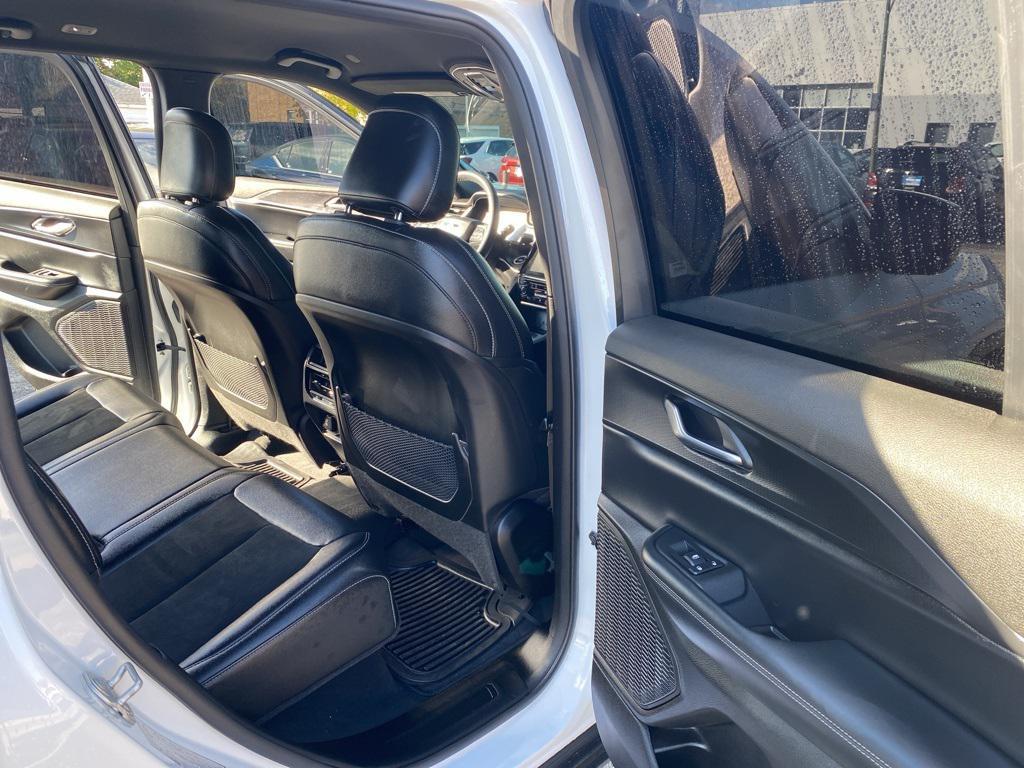 used 2024 Jeep Grand Cherokee car, priced at $28,490